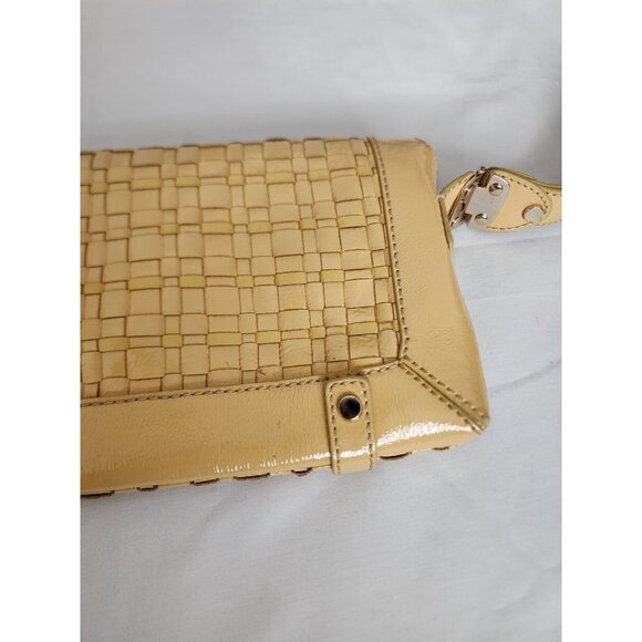 Elliott Lucca Women's Yellow Woven Patent Leather Wristlet Strap Purse Clutch - Picture 5 of 12